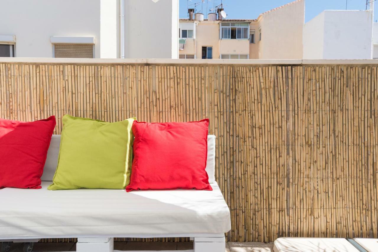 Ma1b-apt Next To Center, 2 Chillout Areas-palms *